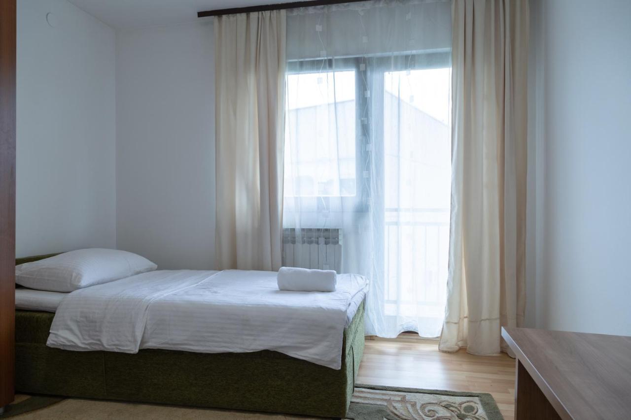 Sun Garden Sarajevo Aparthotel Luaran gambar
