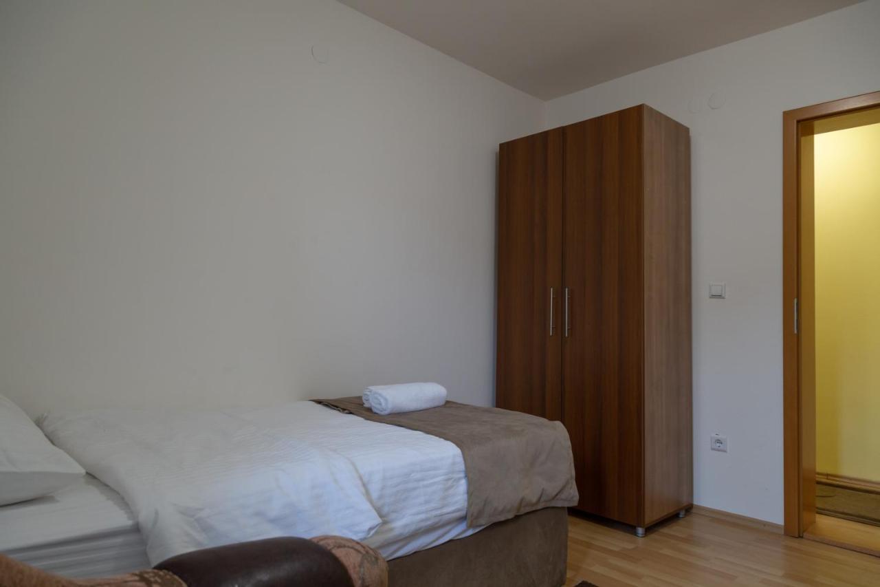 Sun Garden Sarajevo Aparthotel Luaran gambar